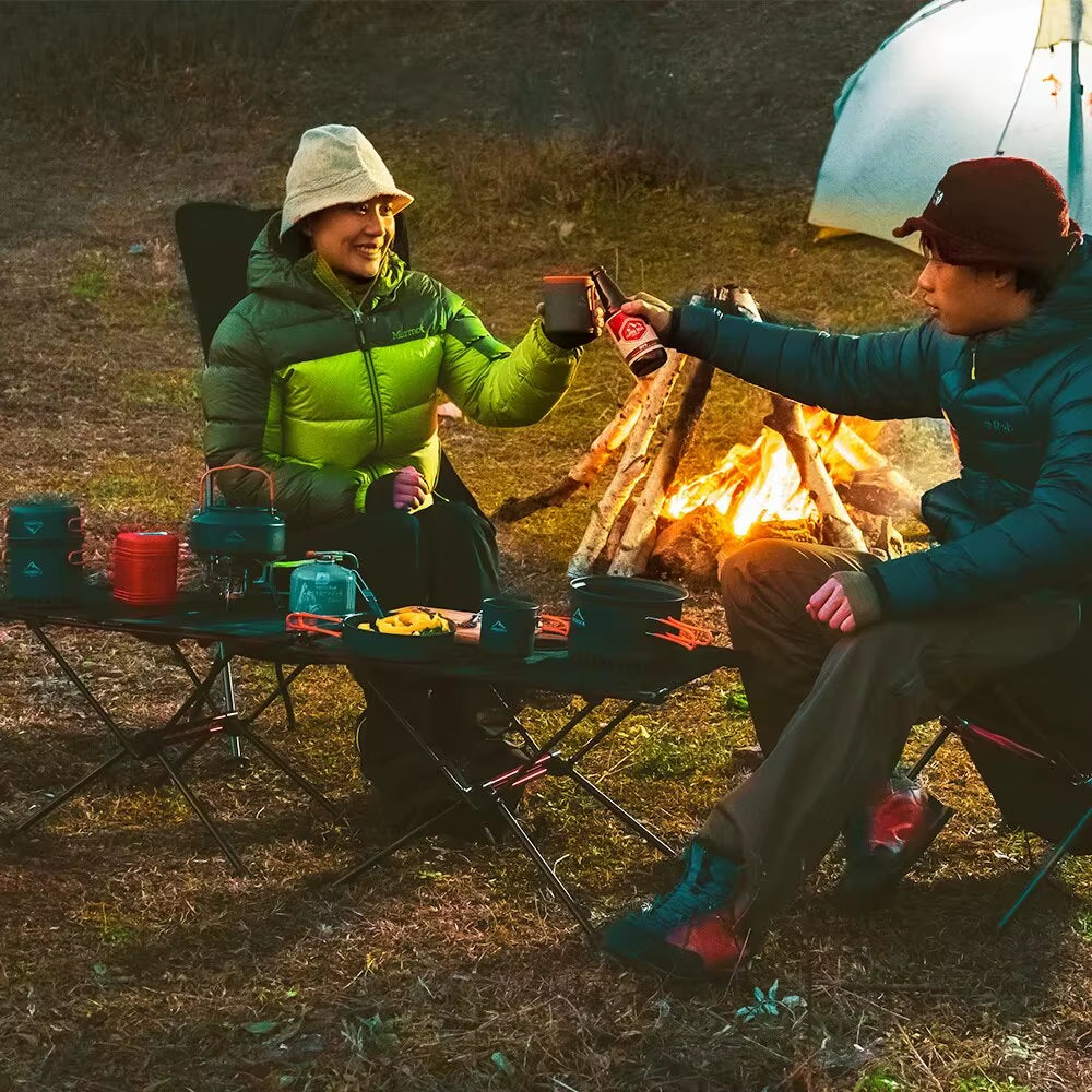 Perfekt turutstyr til din campingtur. Gjør turen mer behagelig med kokesett, liggeunderlag stoler og bord